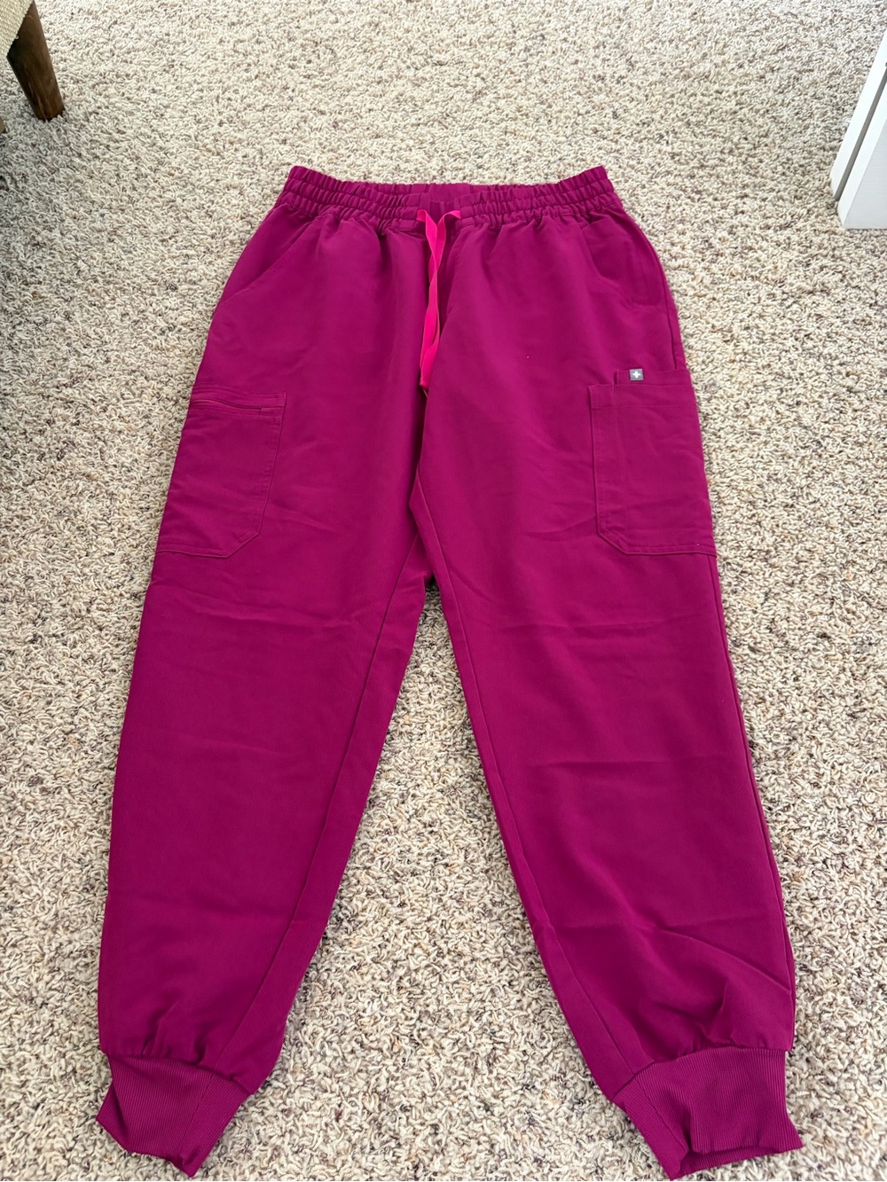 Figs Uman joggers, large, dark magenta